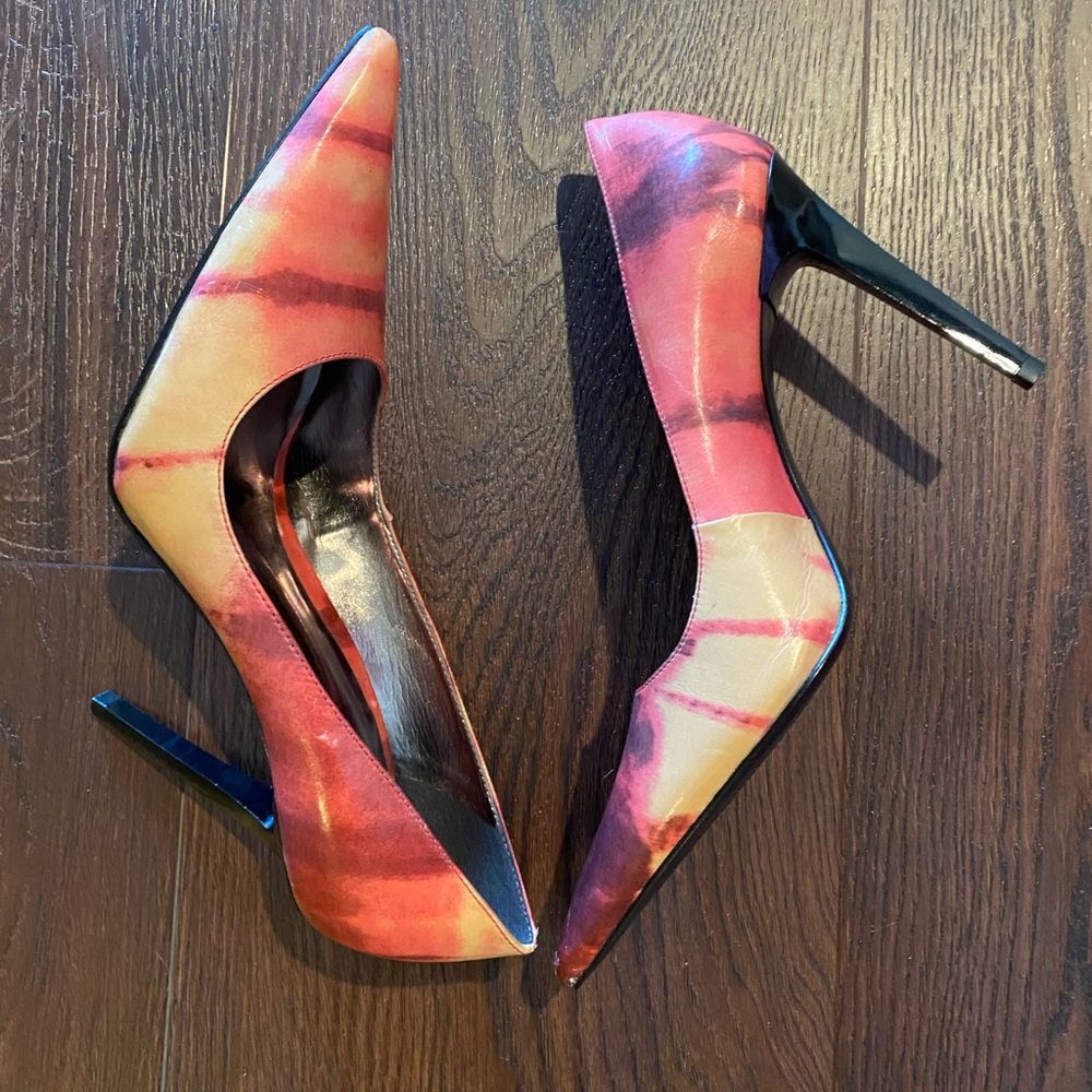 Carlos Exude Pointed Toe Heels